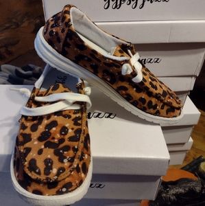 Gypsy Jazz Slip-on Tarzan Tan